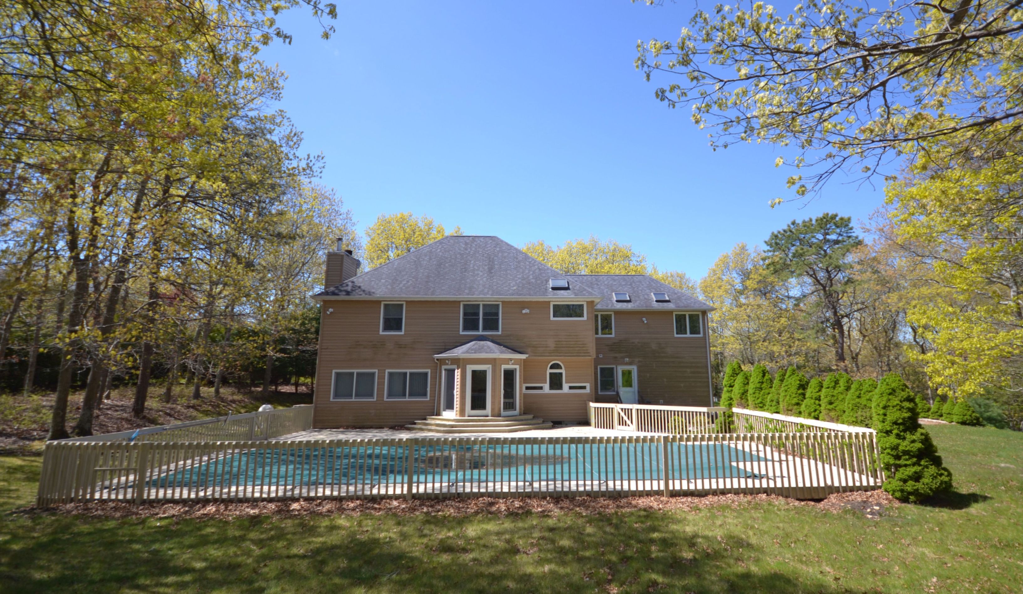 22 Red Creek Cir, Hampton Bays, NY 11946 Out East