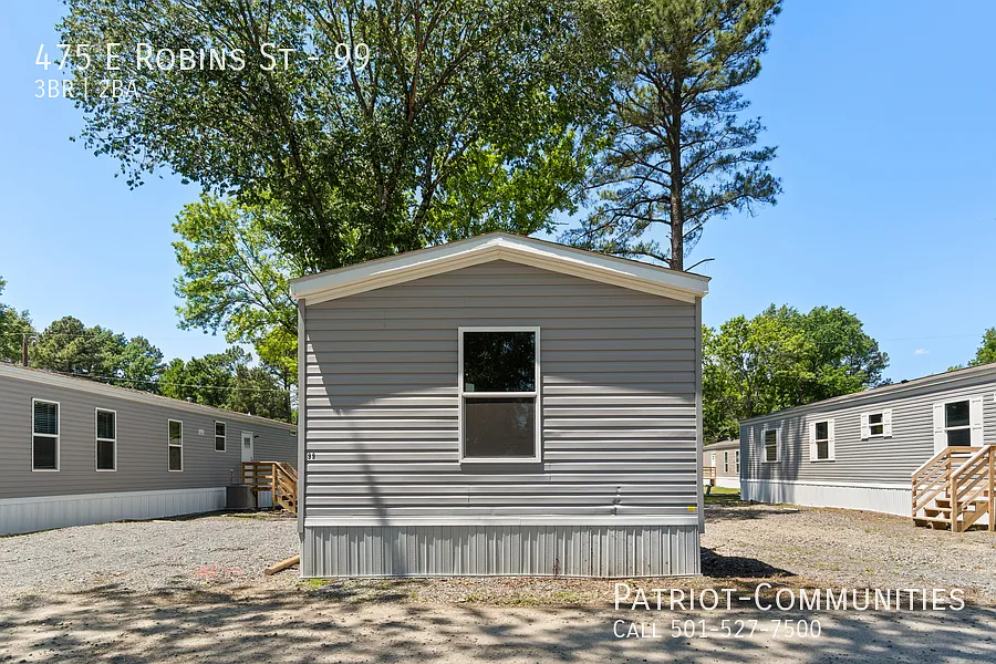 Building Photo - 475 E Robins St #99