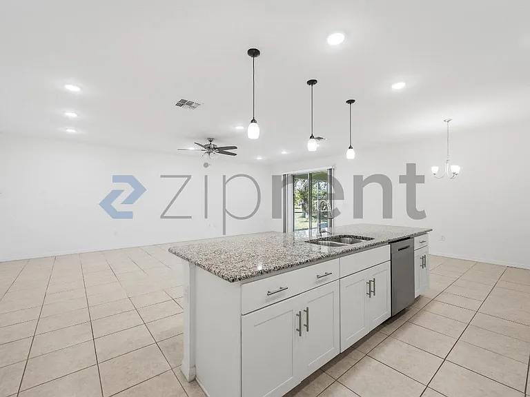 177 Castile Ct — Photo 13