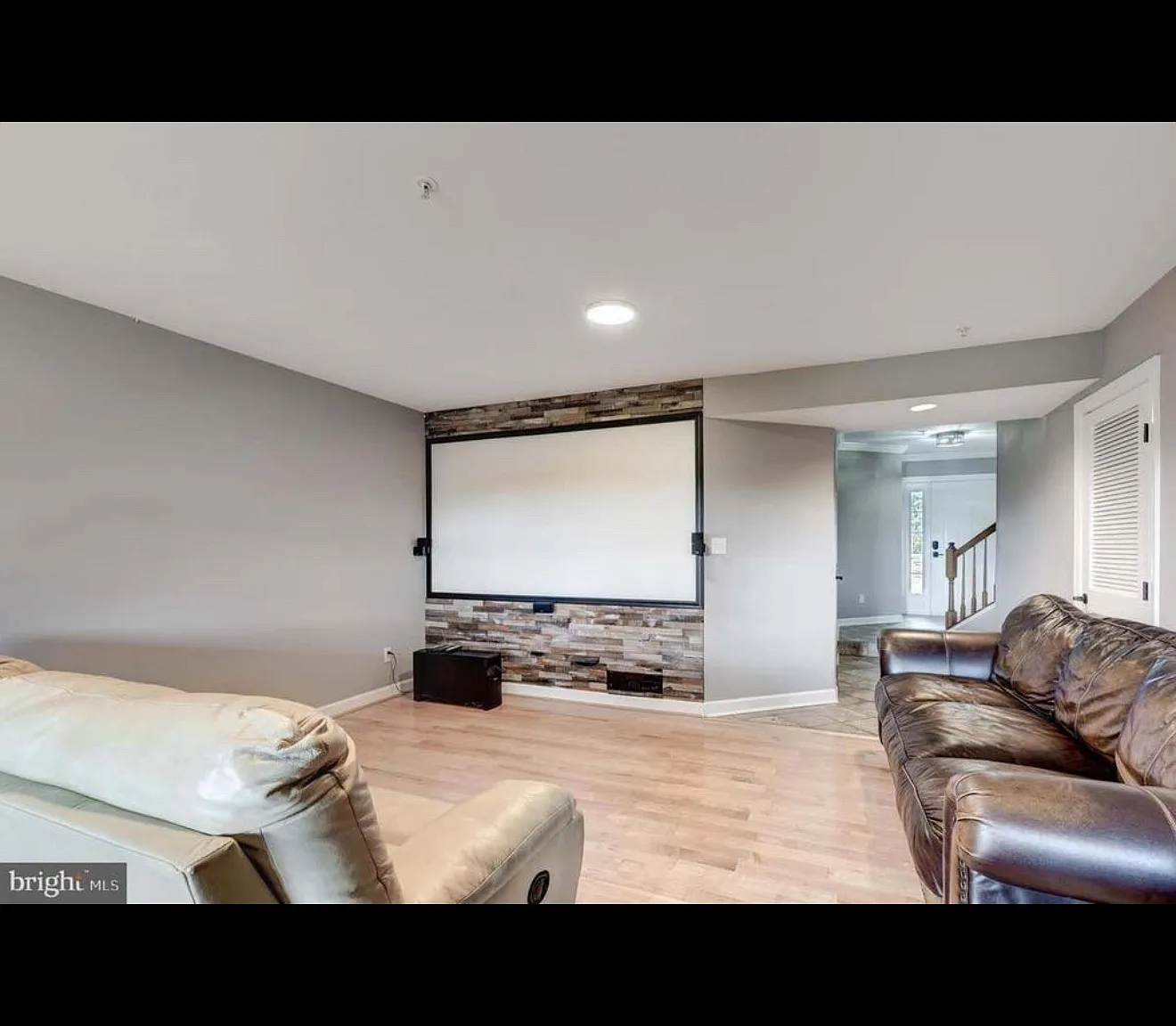 5914 Fox Glen Court — Photo 4