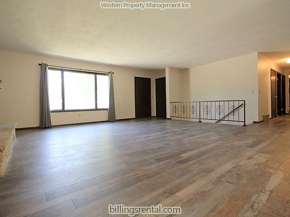 2nd image of 2020 Plaza Dr