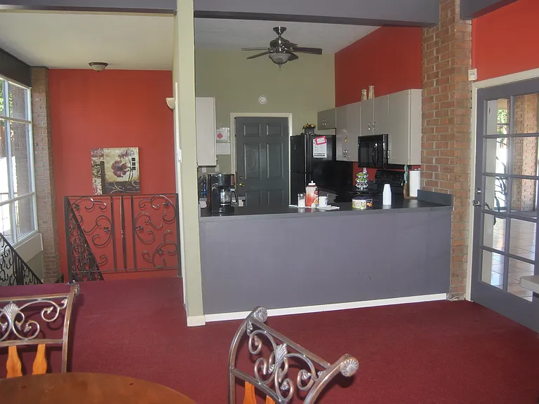 4433 N Stanton St — Photo 15