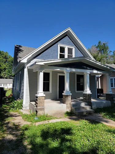 1111 NE Michigan Ave Photo 1