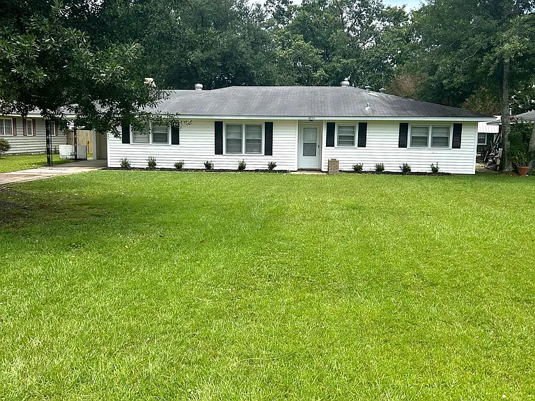 4806 Kendall Ave — Photo 1