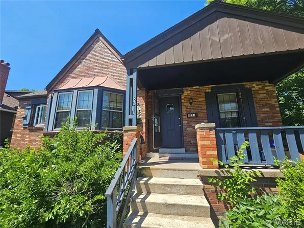 8211 Madison Ave, Saint Louis, MO 63114