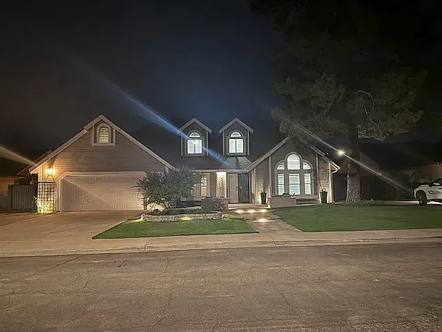 5 bed, 2744 sqft, $3,750 — Photo 2