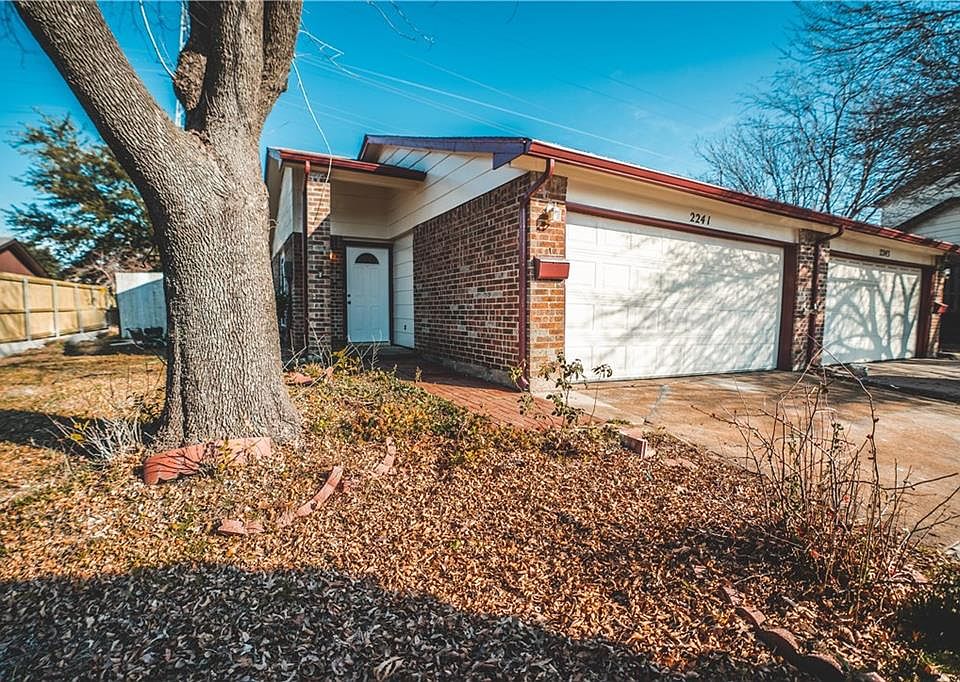 1st image of 2241 Jackson Cir
