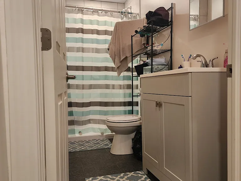 21B Balsam St S — Photo 11