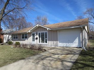 575 Belmont Dr, Romeoville, IL 60446