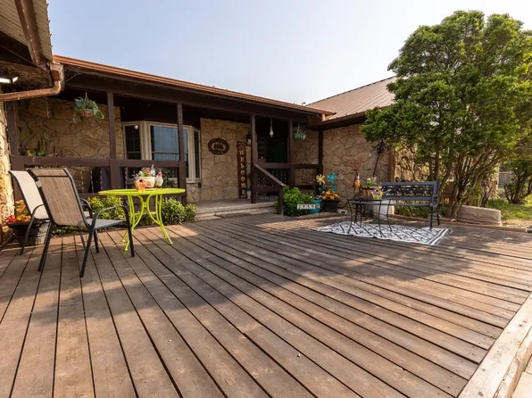 3455 Fm 104, Quanah, TX 79252