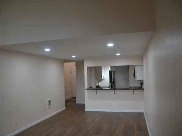 6742 137th Ave NE APT 435, Redmond, WA 98052