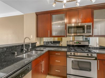 230 E Flamingo Rd UNIT 328, Paradise Town, NV, 89169