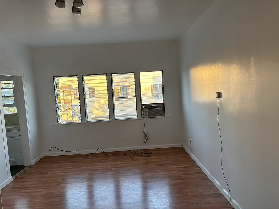 2130 S Mallul Dr #1