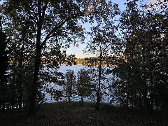 2nd image of 2937 Pointe Dr Lot 0