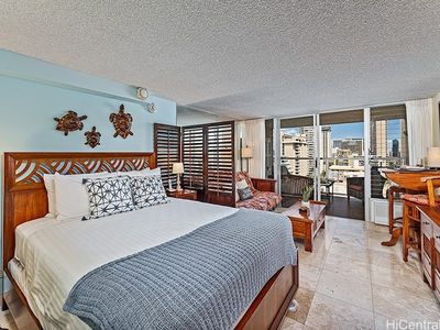 445 Seaside Ave APT 1618, Honolulu, HI, 96815