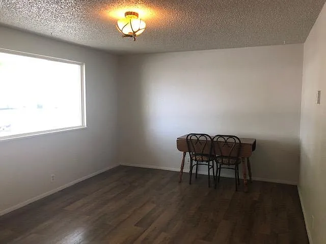 2 bed, 640 sqft, $950 — Photo 3