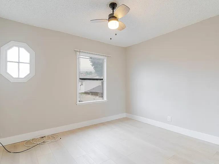 7137 Greeley St #7 — Photo 11