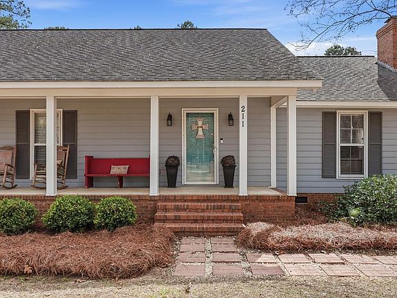 2nd image of 211 Archie Dr