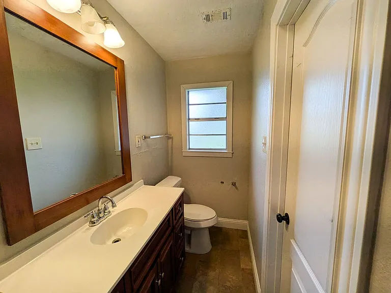 5110 Laurel St — Photo 11