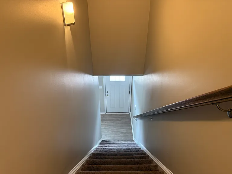 270 Mabdarin Dr — Photo 31