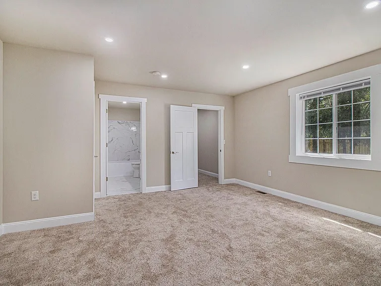 6 Maple Village Ct — Photo 10