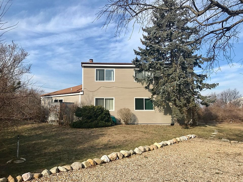 1st image of 168 Soundview Dr