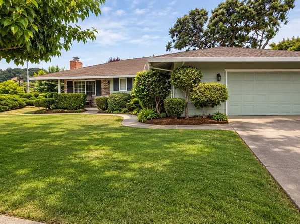 5 Devonshire Dr, Novato, CA 94947