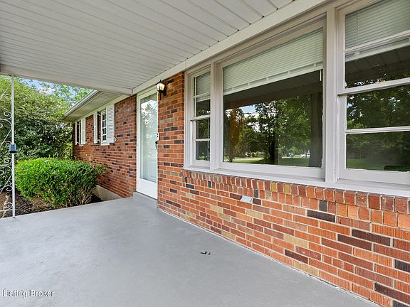 5th image of 4828 Kaufman Ln