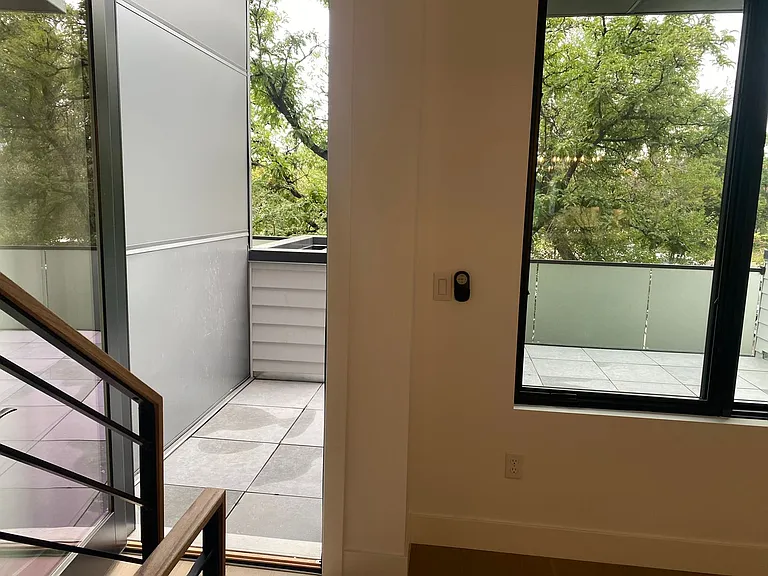 2465 Walnut St #9 — Photo 9
