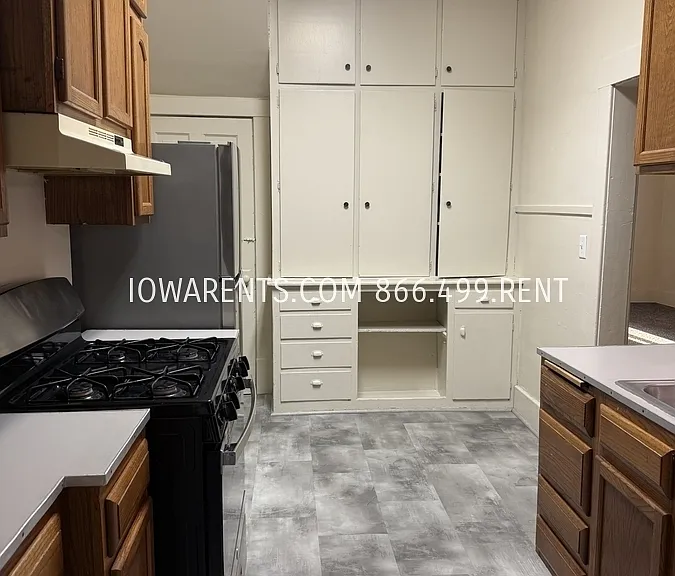 702 N 6th St — Photo 6