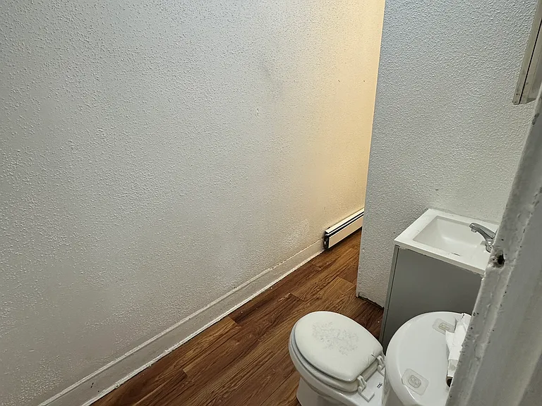905 Park St #C-4 — Photo 5