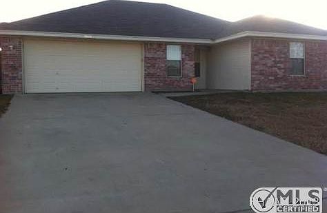 1st image of 2610 Bigleaf Dr