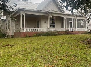 201 Royal St, Edwards, MS 39066