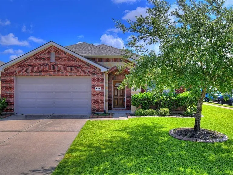 4711 Bellows View Dr — Photo 1