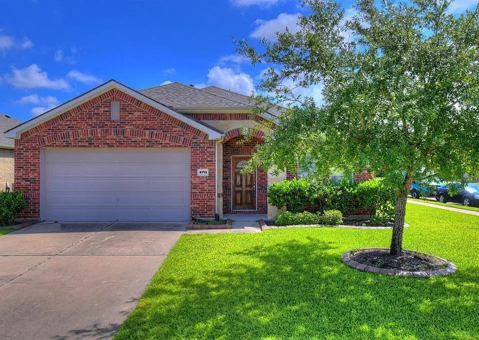 4711 Bellows View Dr