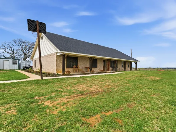 301 Rhoades Ln, Springtown, TX 76082