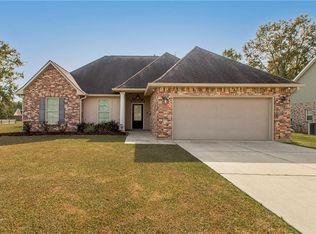 193 Marionbelle Dr, Ponchatoula, LA 70454