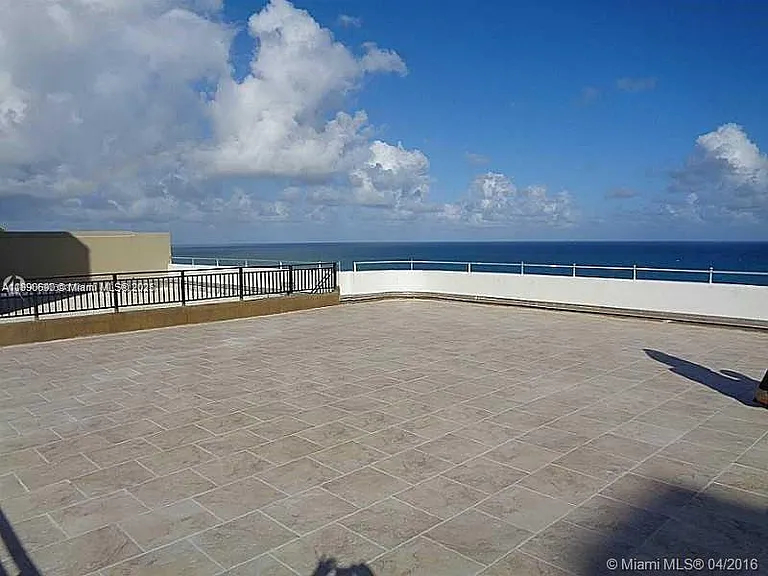 5555 Collins Ave #11U — Photo 7