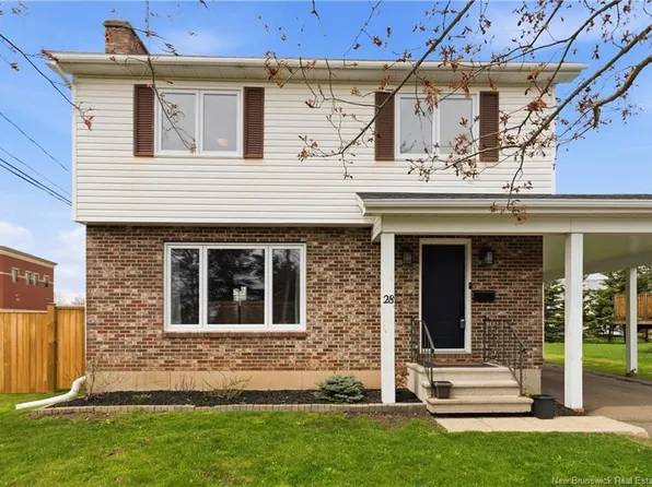 28 Sheraton Green Rd, Moncton, NB E1G 1S2