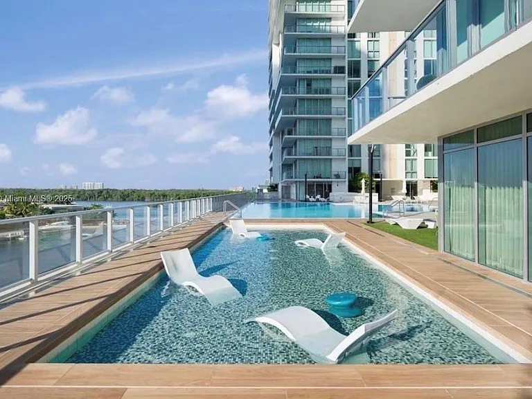 330 Sunny Isles Blvd #5-2002 — Photo 7