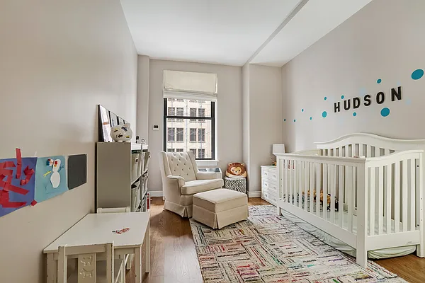 Rented by Bond New York | media 17