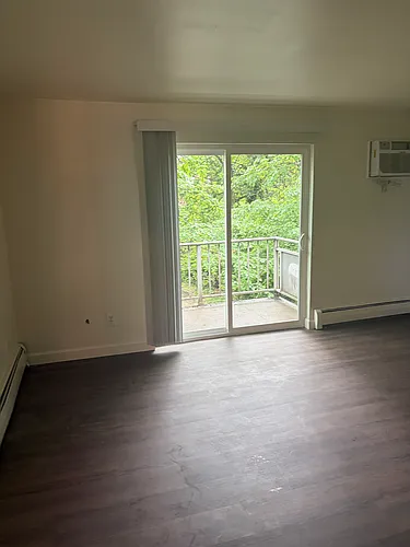 2646 Harrison Ave Photo 1