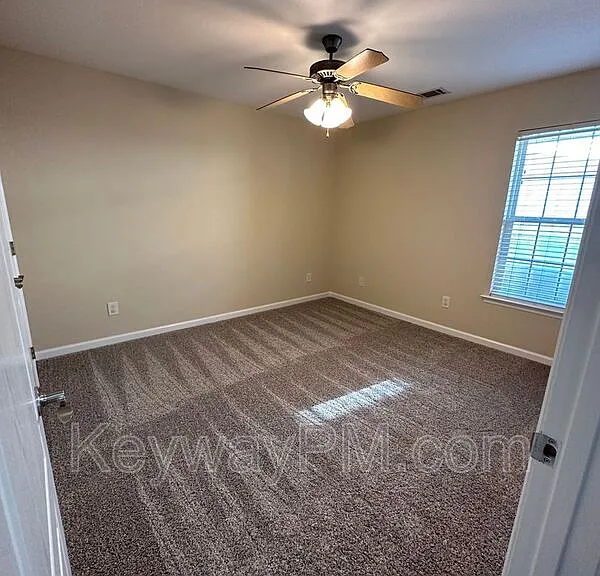 2136 Sylvan Lake Dr — Photo 14