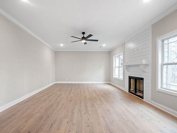 5th image of 966 Alton Dr Lot 37