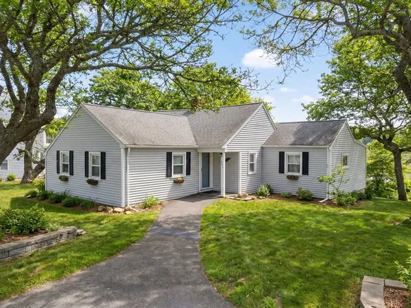 345 Quaker Rd, North Falmouth, MA 02556