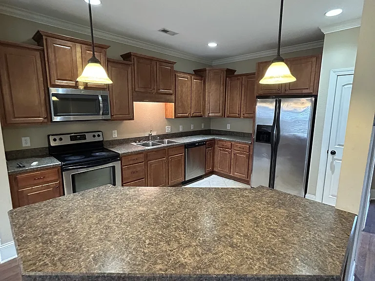 1629 Brook Hollow Dr #A — Photo 5