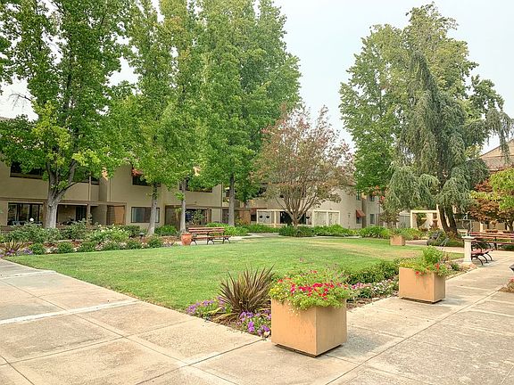 2nd image of 451 Alberto Way Unit D249