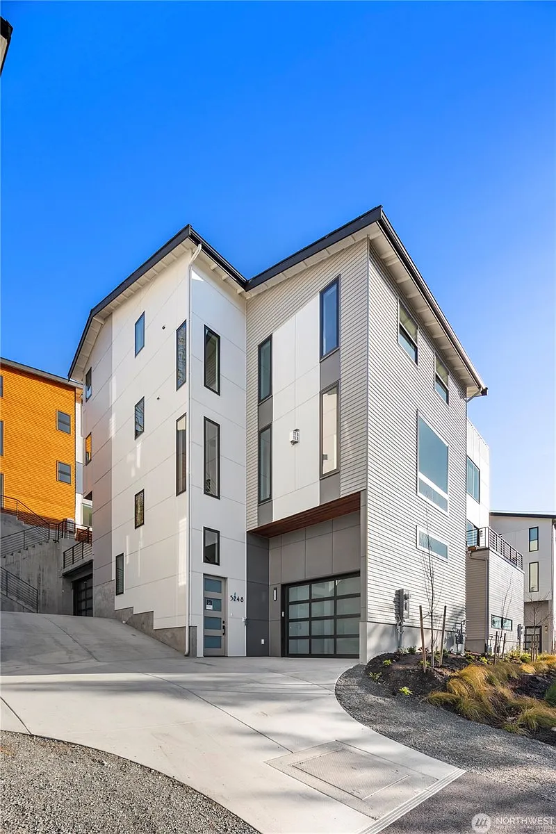 Building Photo - 5248 23rd Ave SW