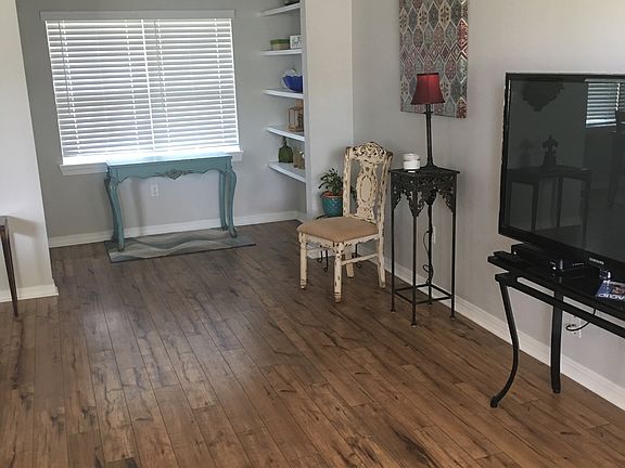 5th image of 1226 Gretchen Ln