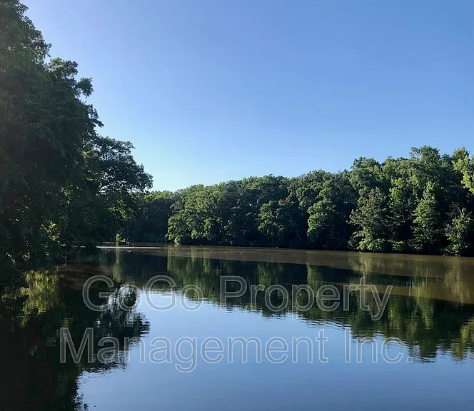 105 Fairview Lake Way — Photo 16